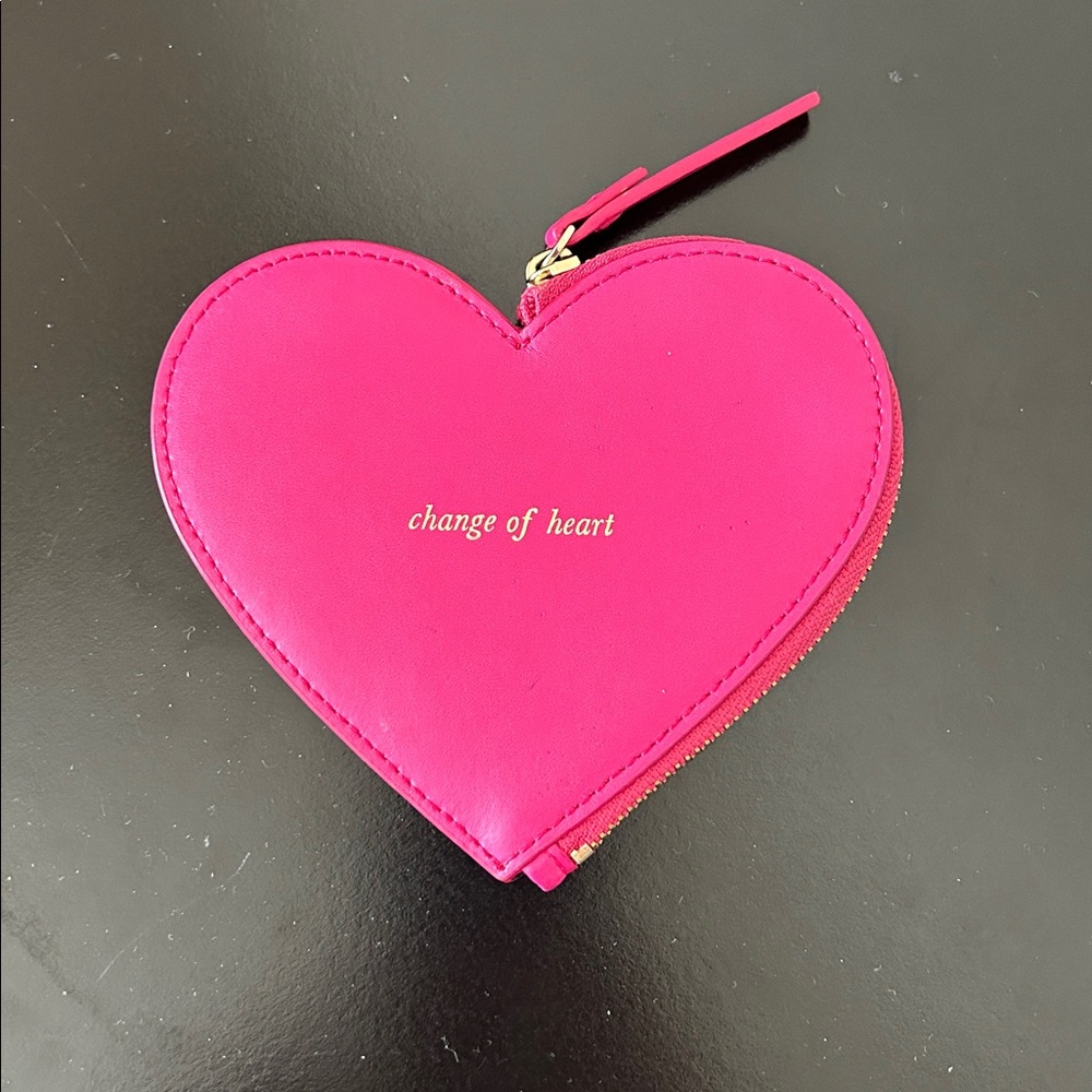 Kate Spade Change of Heart Fuchsia Heart Coin Pouch EUC WLRU2403 - Picture 5 of 17